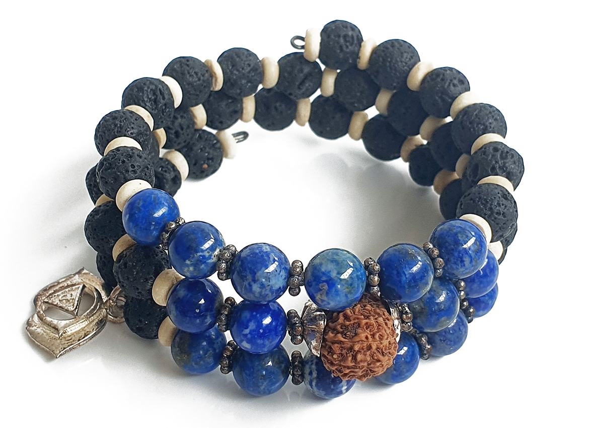7 Mukhi with Blue Sapphire bracelet in silver caps  Rudraksha Ratna